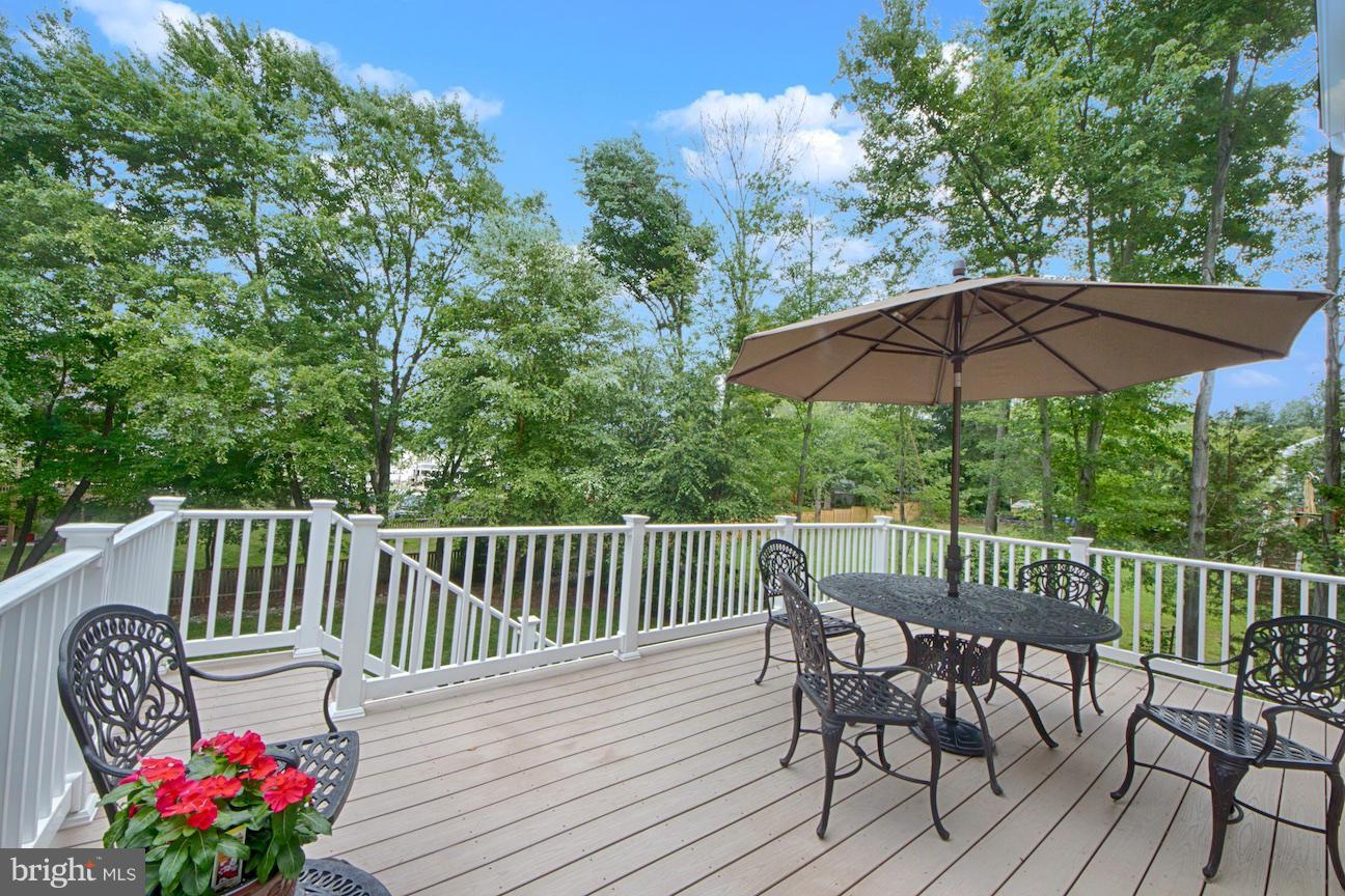 8974 Hooes Road Lorton, VA 22079 - Photo 25 of 29 Exterior (Rear)