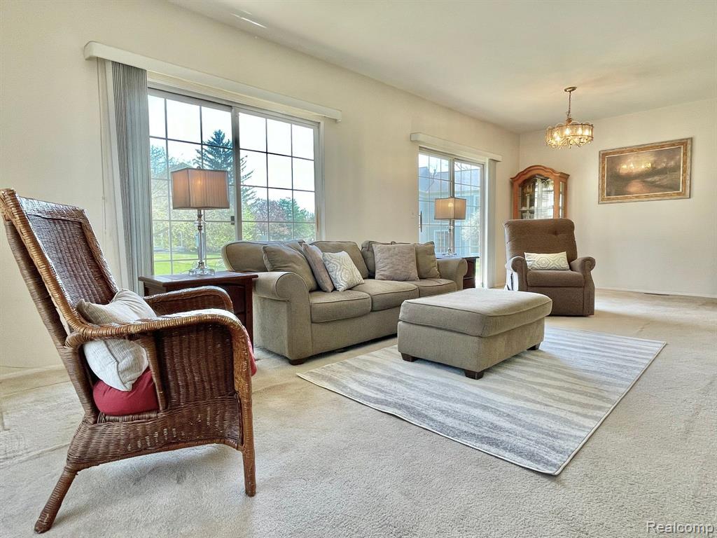 1223 Candlestick Lane Rochester Hills, MI 48306 - Photo 11 of 37