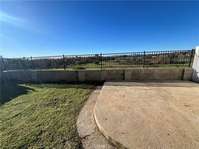 $2,675 | 23805 Mark Twain, Moreno Valley, CA 92557