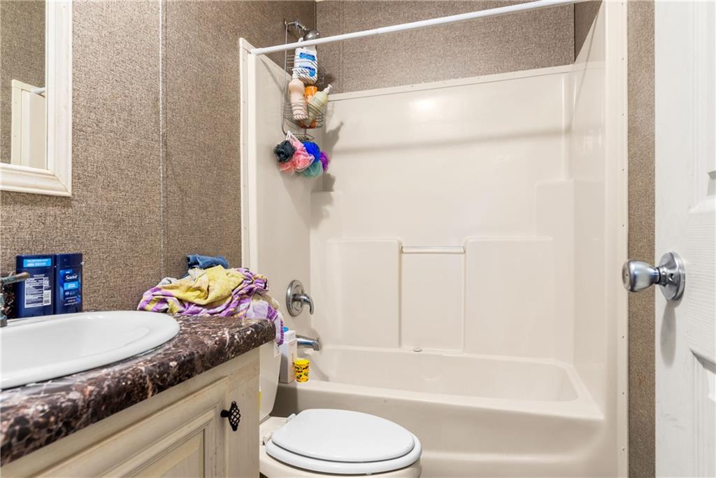 1332 James Branch Road Dry Prong, LA 71423 - Photo 12 of 39 Gallery Image 12