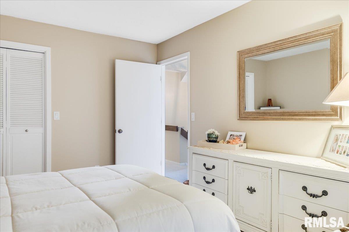 65 Country Place Springfield, IL 62703 - Photo 28 of 40
