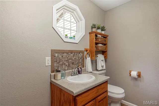 $419,900 | 20995 Blackberry Lane, Crocker, MO 65452