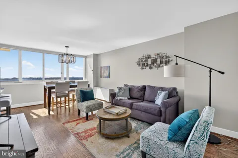 $242,000 | 1220 Blair Mill Road, Unit 1403, Silver Spring, MD 20910
