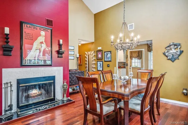 $799,000 | 31 Grand Central Avenue, Amityville, NY 11701