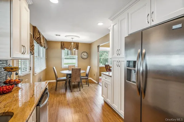 $799,000 | 31 Grand Central Avenue, Amityville, NY 11701