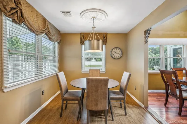 $799,000 | 31 Grand Central Avenue, Amityville, NY 11701