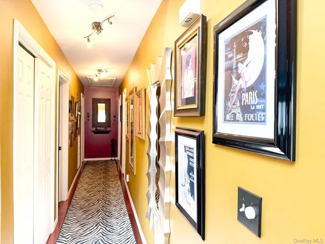 $799,000 | 31 Grand Central Avenue, Amityville, NY 11701