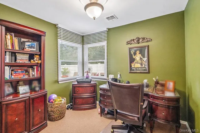 $799,000 | 31 Grand Central Avenue, Amityville, NY 11701