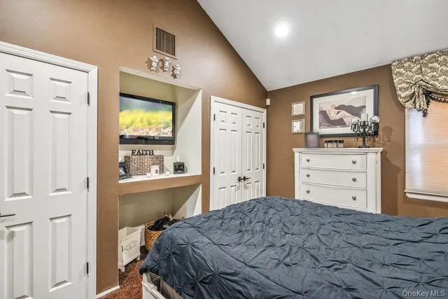 $799,000 | 31 Grand Central Avenue, Amityville, NY 11701