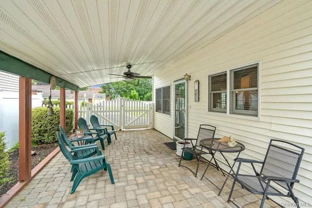 $799,000 | 31 Grand Central Avenue, Amityville, NY 11701