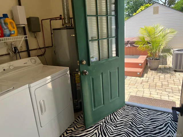 $799,000 | 31 Grand Central Avenue, Amityville, NY 11701