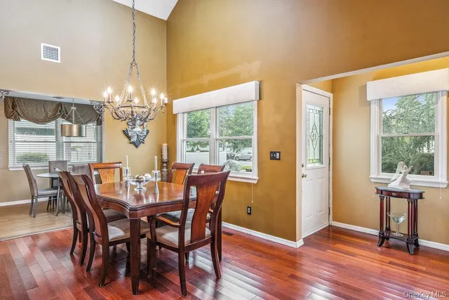 $799,000 | 31 Grand Central Avenue, Amityville, NY 11701