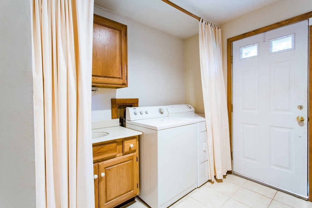9 Birch Hill Road West Brookfield, MA 01585 - Photo 21 of 38 a utility room with dryer and washer