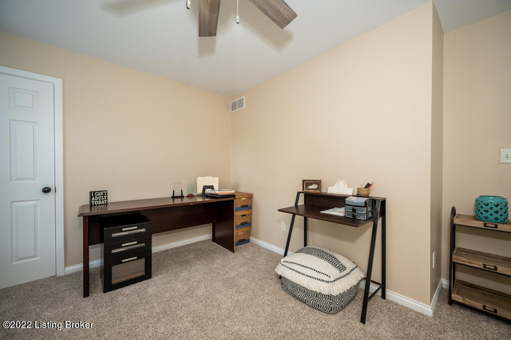 8708 Shepherdsville Road Louisville, KY 40219 - Photo 33 of 70 DN2_8818
