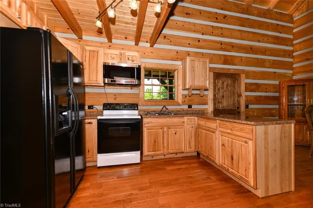 $475,000 | 1345 Hardie Mabe Road, Danbury, NC 27016