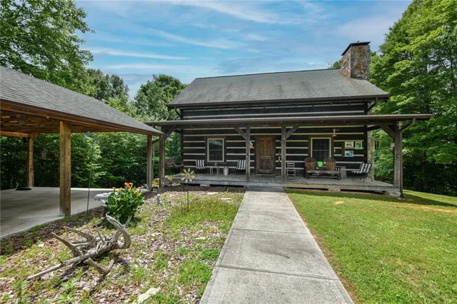 $475,000 | 1345 Hardie Mabe Road, Danbury, NC 27016