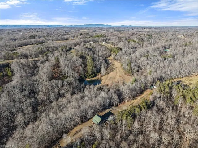 $475,000 | 1345 Hardie Mabe Road, Danbury, NC 27016