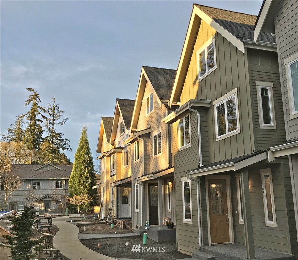 686 Wintersweet Road Northeast Bainbridge Island, WA 98110 - Photo 19 of 19 Gallery Image 19