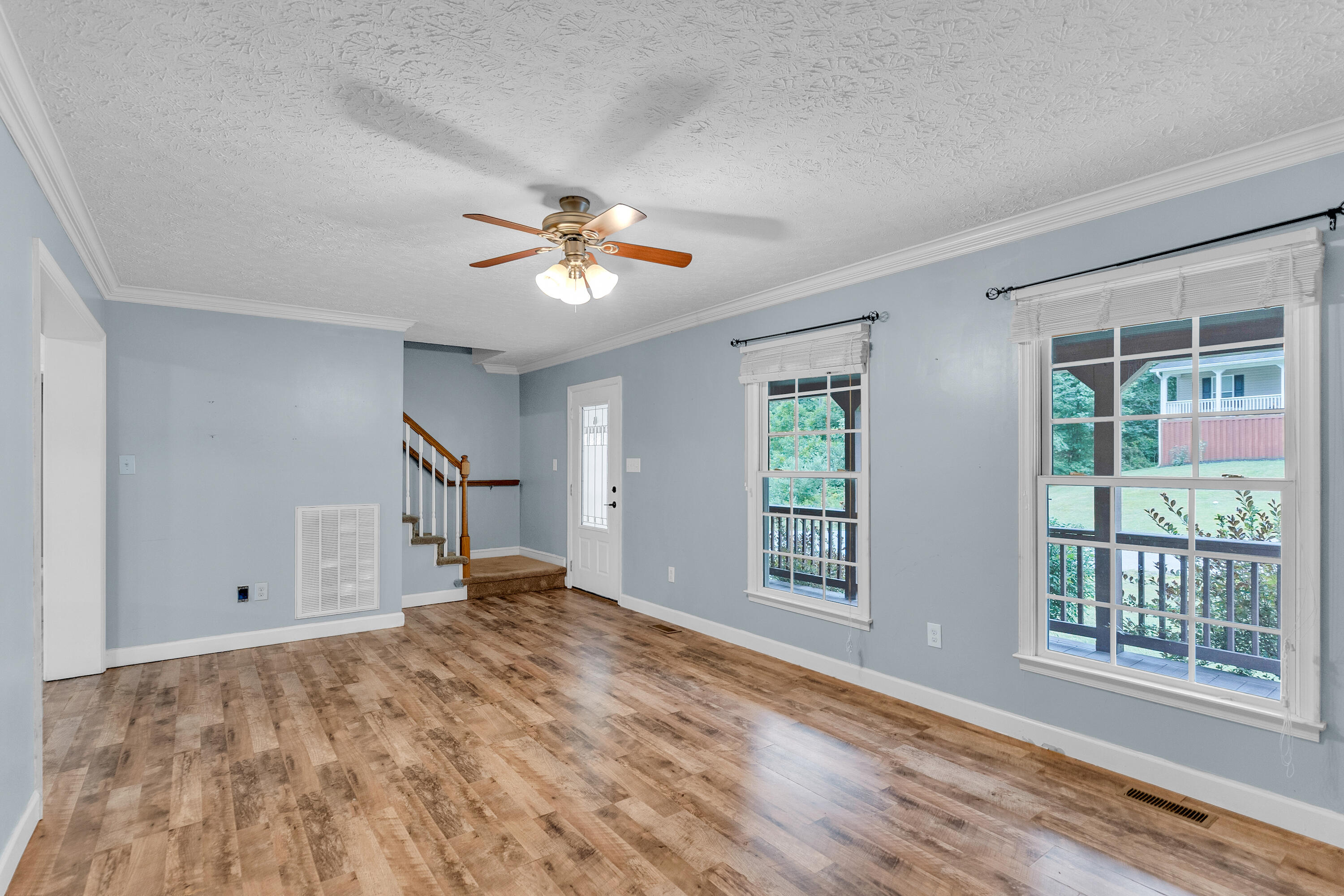 2402 Mountain Laurel Road Northeast Norton, VA 24273 - Photo 12 of 40 9F298227-34AA-492E-9DB6-63FEE6D6880B