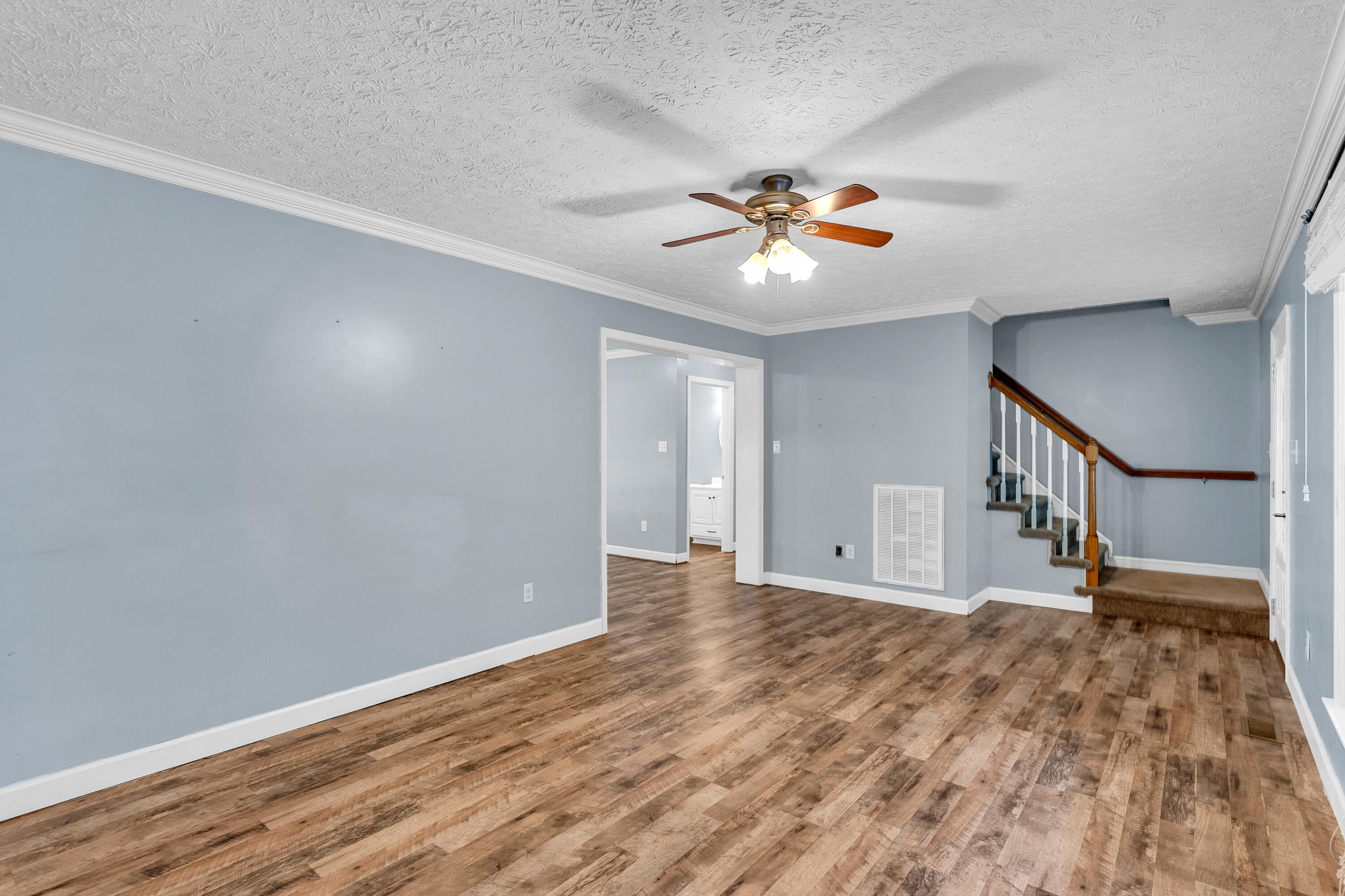 2402 Mountain Laurel Road Northeast Norton, VA 24273 - Photo 13 of 40 796DBD9F-9A90-4F3A-9961-7D860A37536A