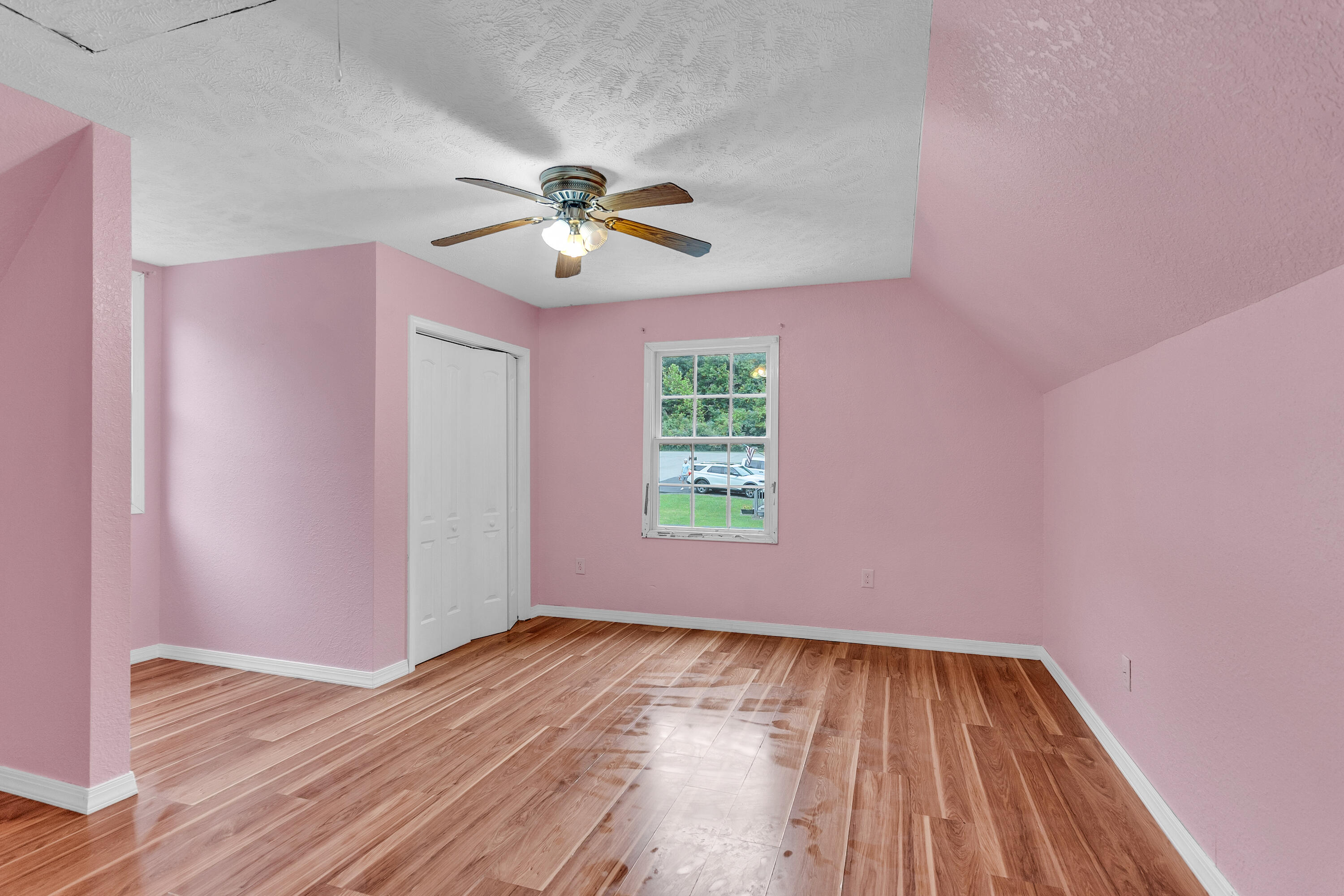 2402 Mountain Laurel Road Northeast Norton, VA 24273 - Photo 33 of 40 DAB7D995-0625-4506-A303-87EFF160DFCE