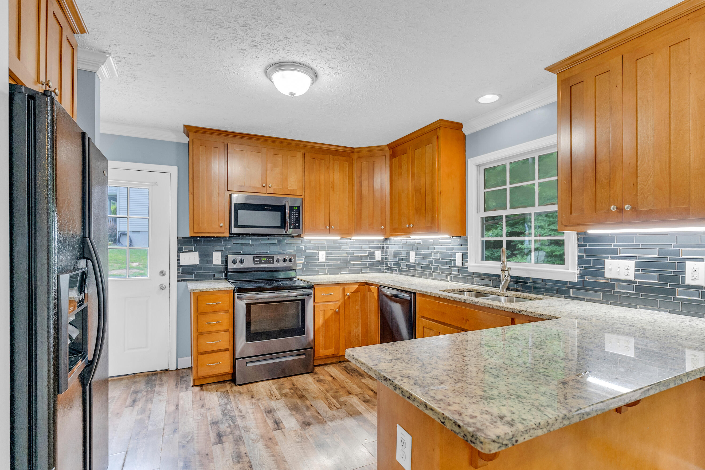 2402 Mountain Laurel Road Northeast Norton, VA 24273 - Photo 7 of 40 F412B83B-5DDF-4BC6-89B0-89B1740A5FFB