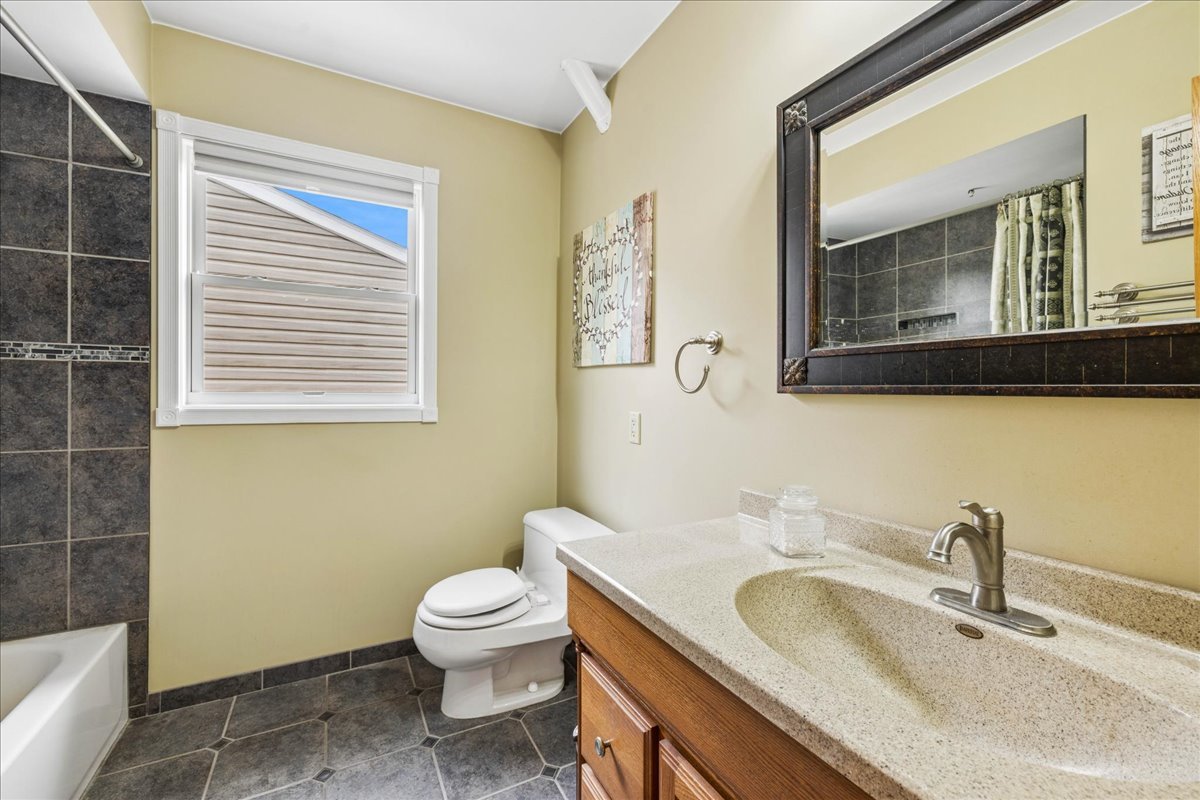 14101 Perkins Road Woodstock, IL 60098 - Photo 16 of 35