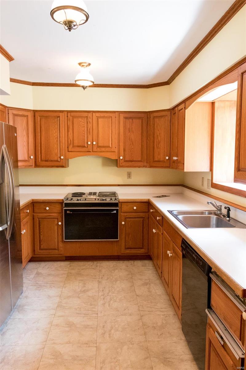 1512 Dougherty Ferry Road St. Louis, MO 63122 - Photo 5 of 21 Gallery Image 5