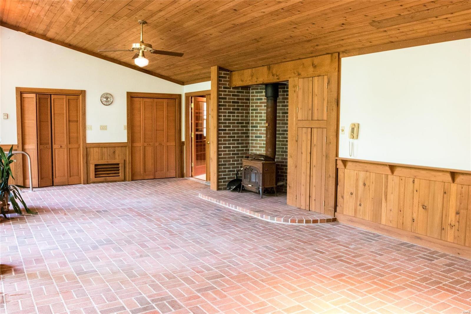 1512 Dougherty Ferry Road St. Louis, MO 63122 - Photo 9 of 21 Gallery Image 9