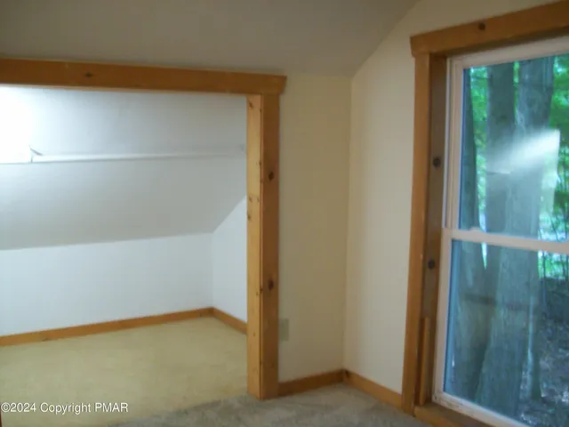 $1,400 | 5239 Goldenrod Avenue, Gouldsboro, PA 18424