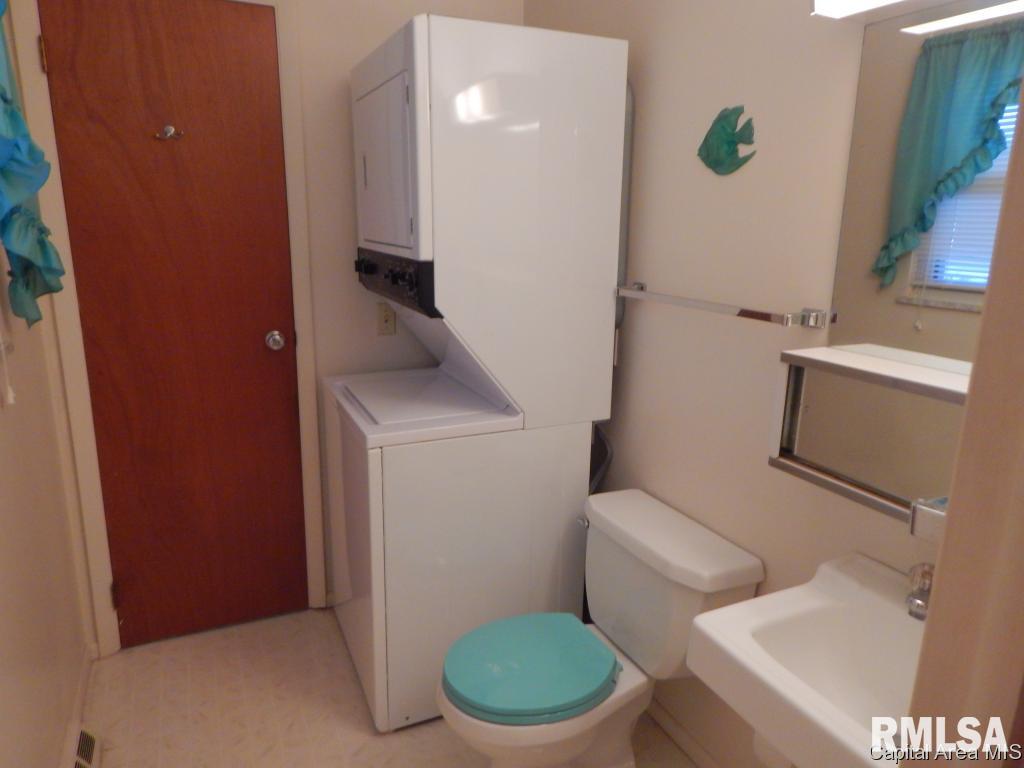 141 Nottingham Road Springfield, IL 62704 - Photo 6 of 15