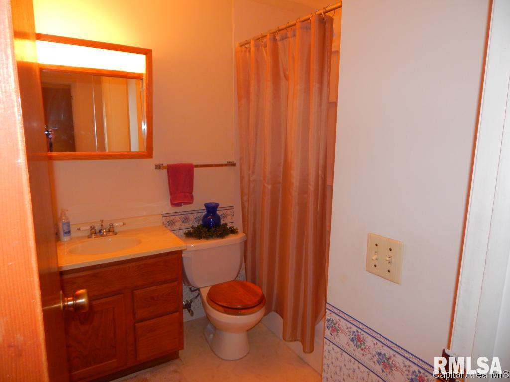 141 Nottingham Road Springfield, IL 62704 - Photo 9 of 15