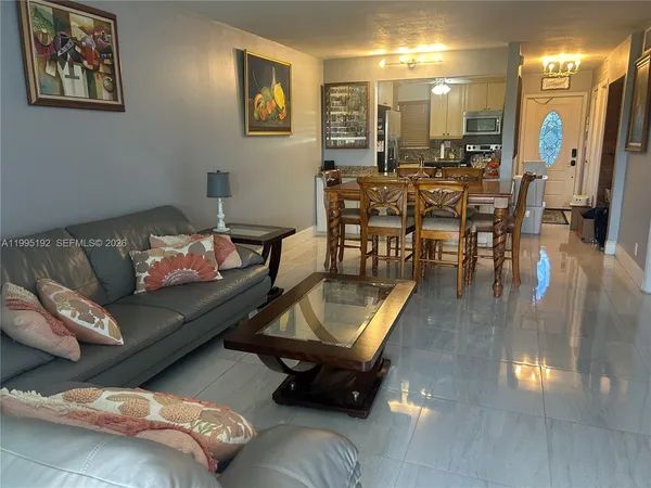 $1,700 | 8900 Washington Street, Unit 405A, Pembroke Pines, FL 33025