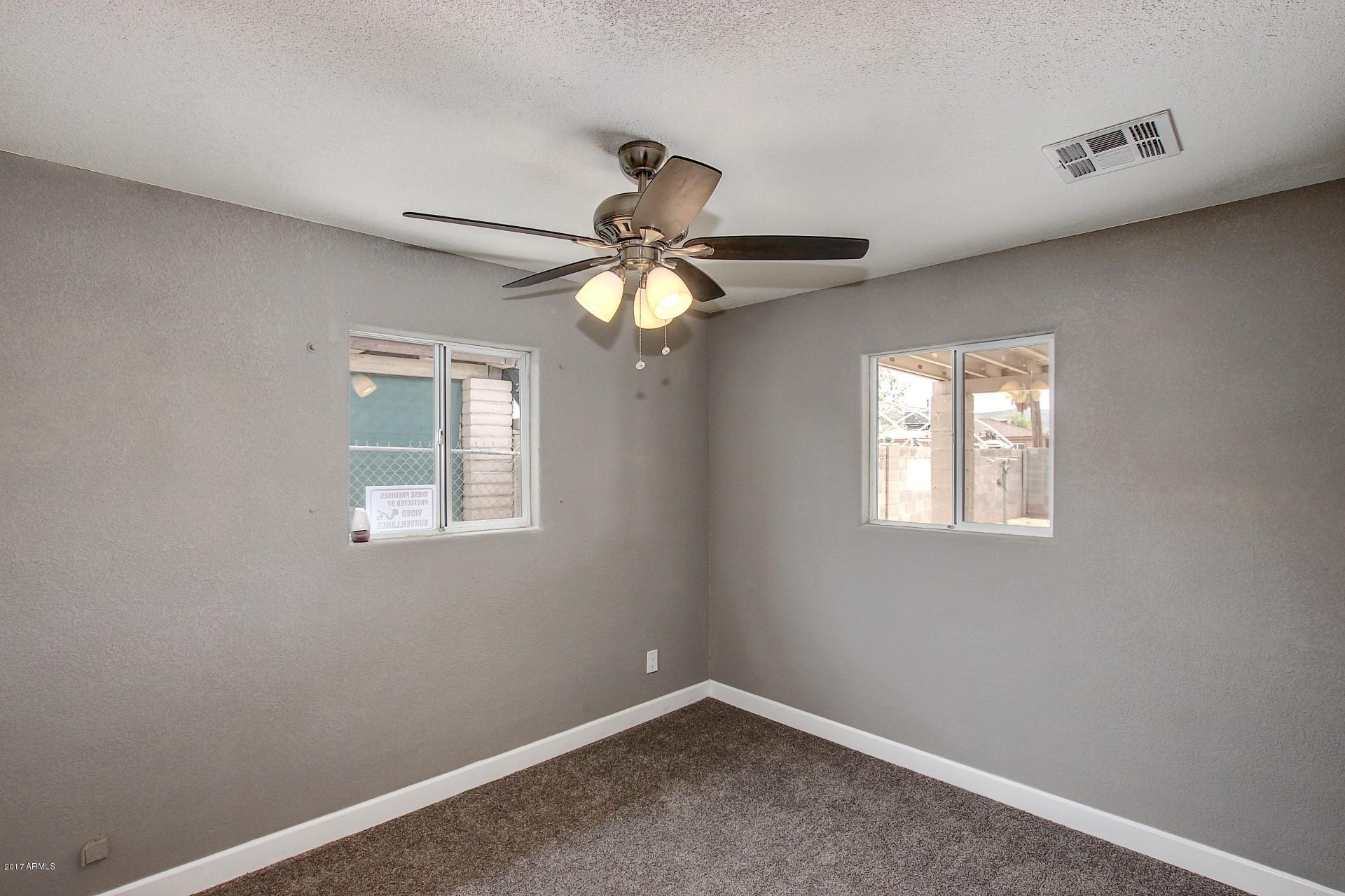 1713 East Pecan Road Phoenix, AZ 85040 - Photo 7 of 18 0007-Pecan (8)
