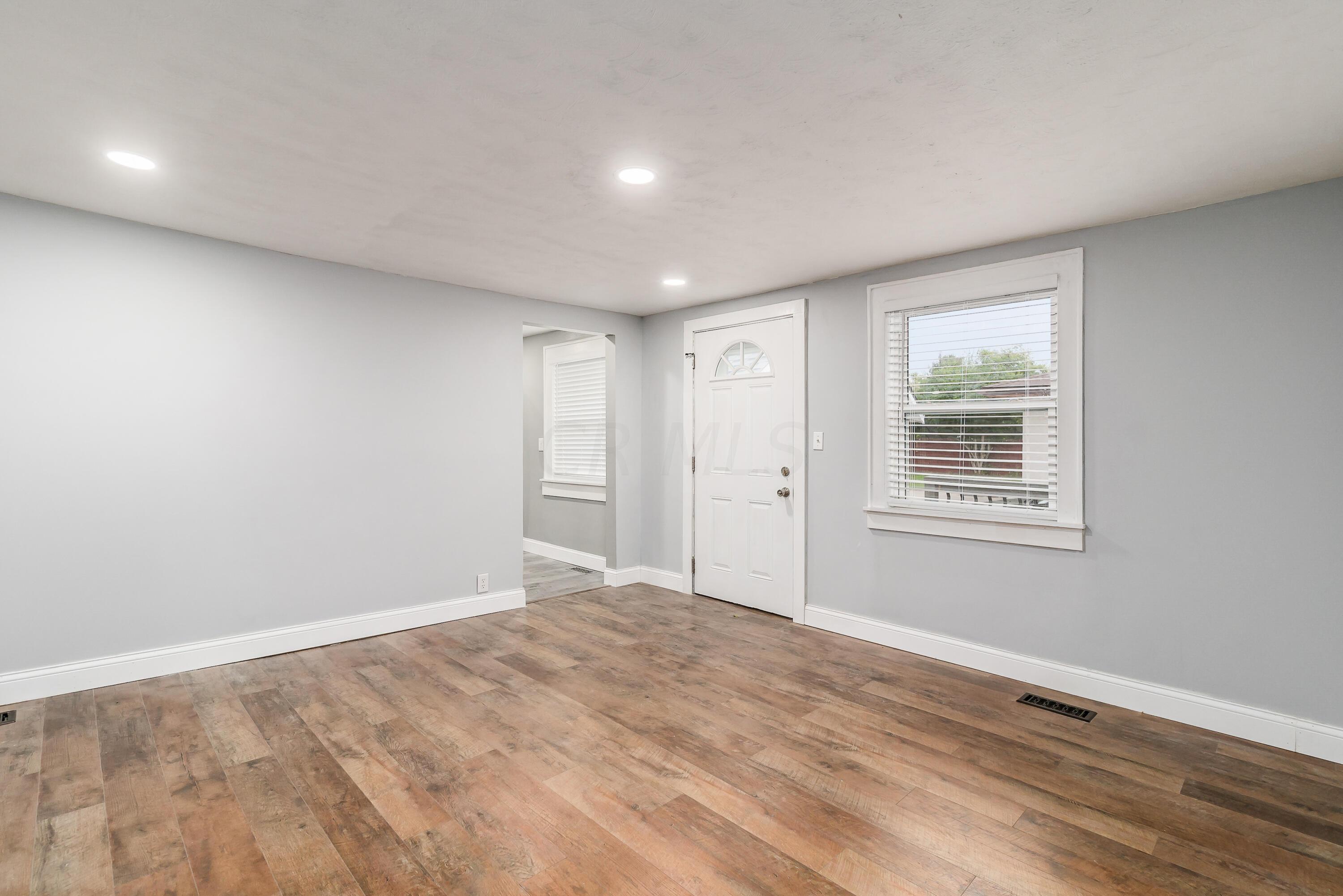 30 Rockwell Road Columbus, OH 43207 - Photo 4 of 28 Gallery Image 4