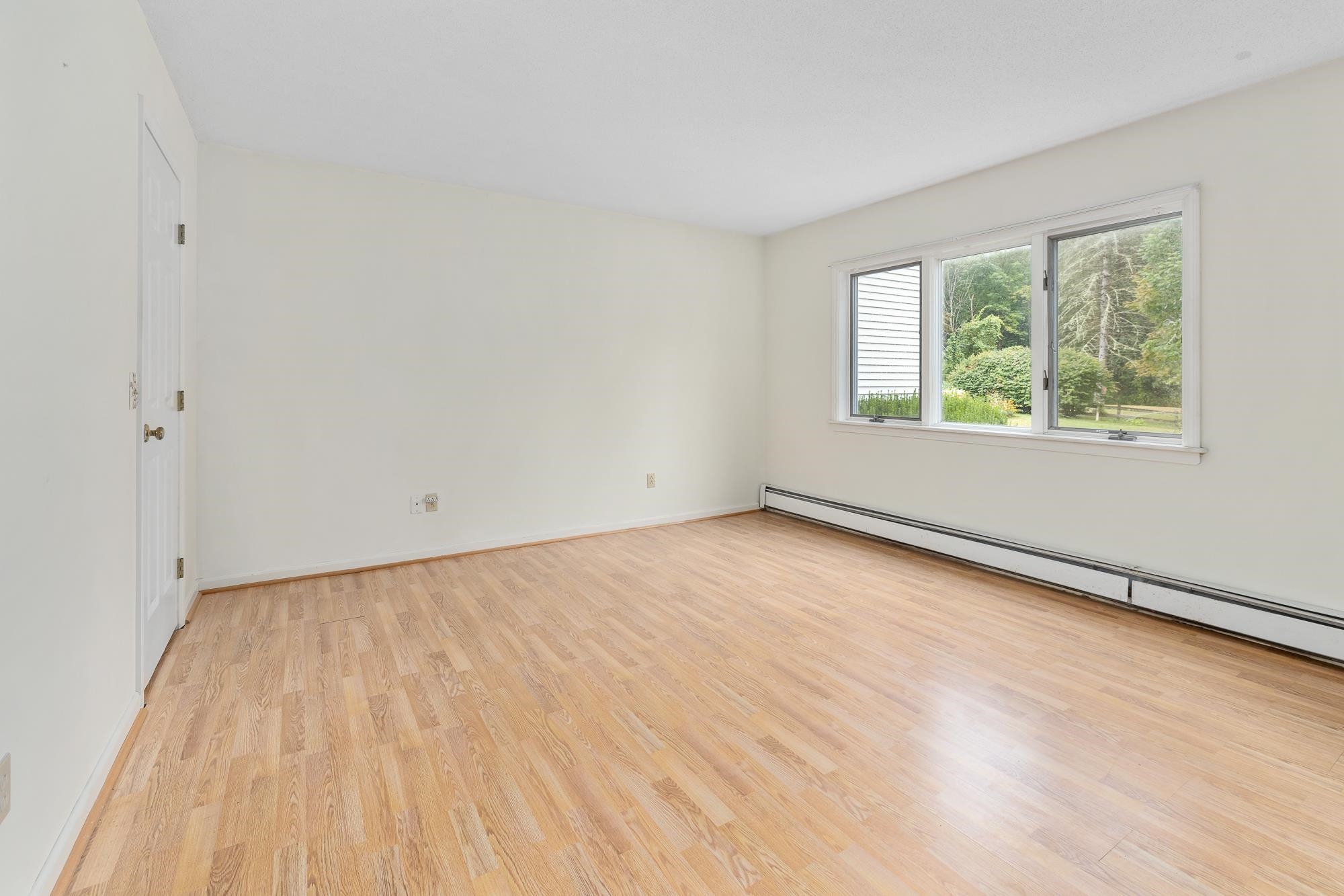 51 Russell Street, Unit D Arlington, VT 05250 - Photo 20 of 39