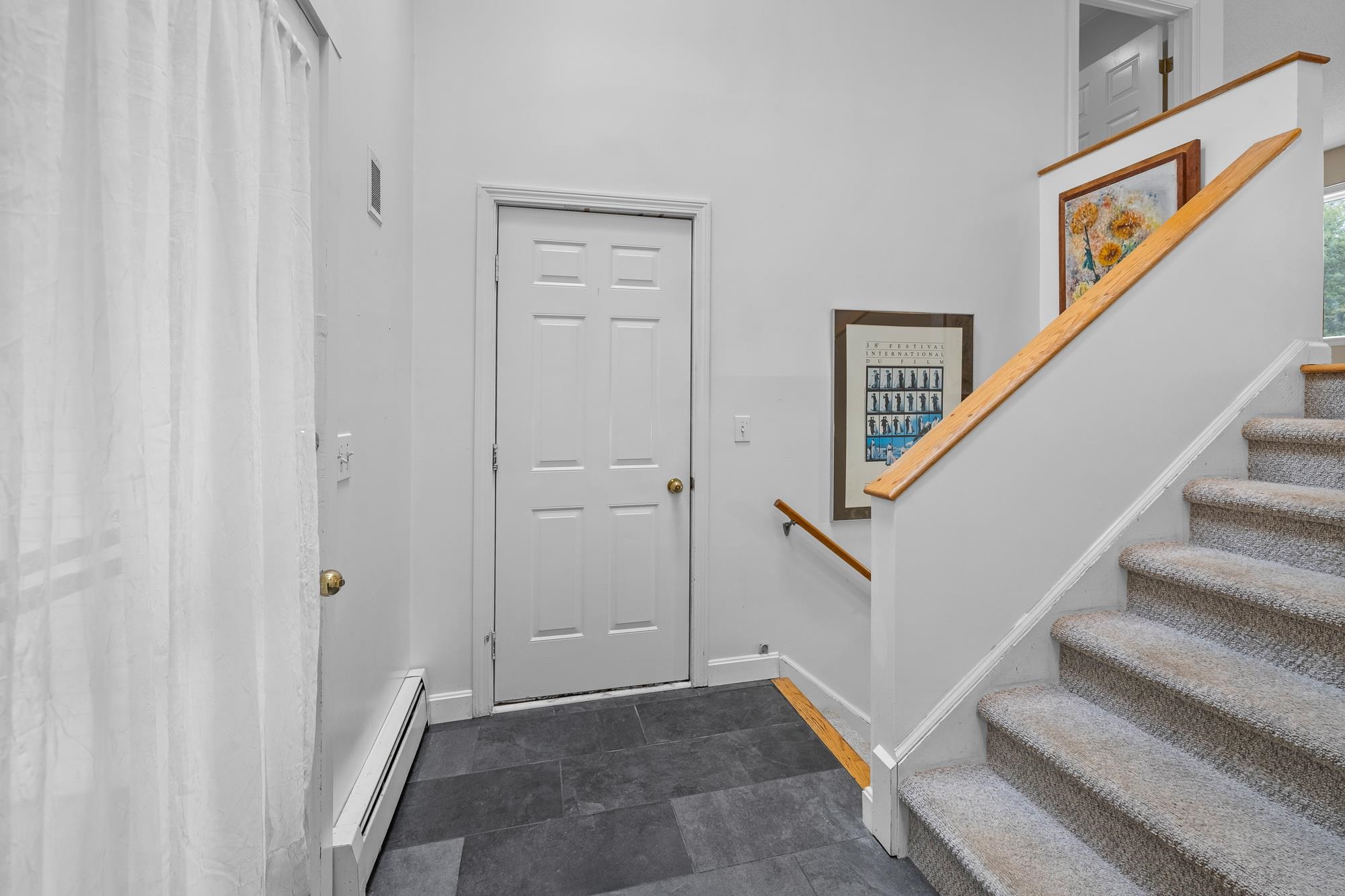 51 Russell Street, Unit D Arlington, VT 05250 - Photo 7 of 39