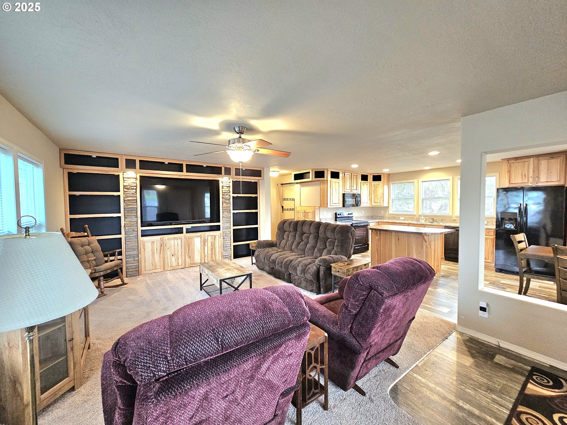 4675 Union Terrace Springfield, OR 97478 - Photo 4 of 37 a living room with furniture and a flat screen tv