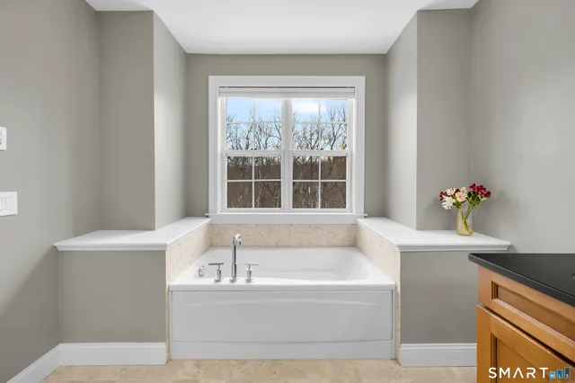 $575,000 | 162 Hunter Drive, Unit 162, Litchfield, CT 06759