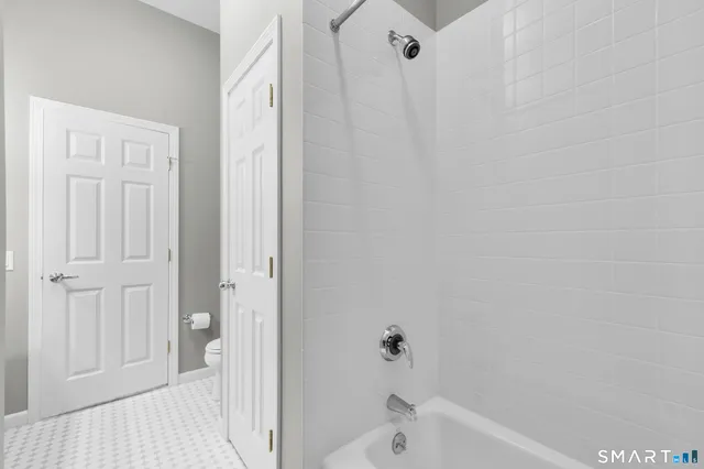 $575,000 | 162 Hunter Drive, Unit 162, Litchfield, CT 06759