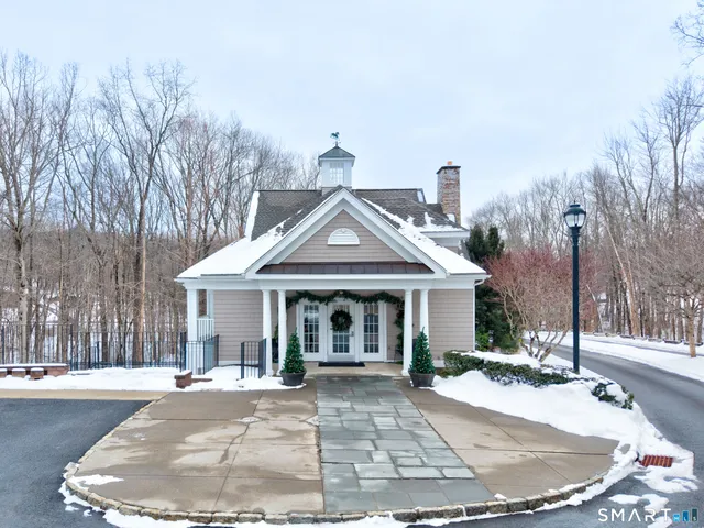 $575,000 | 162 Hunter Drive, Unit 162, Litchfield, CT 06759