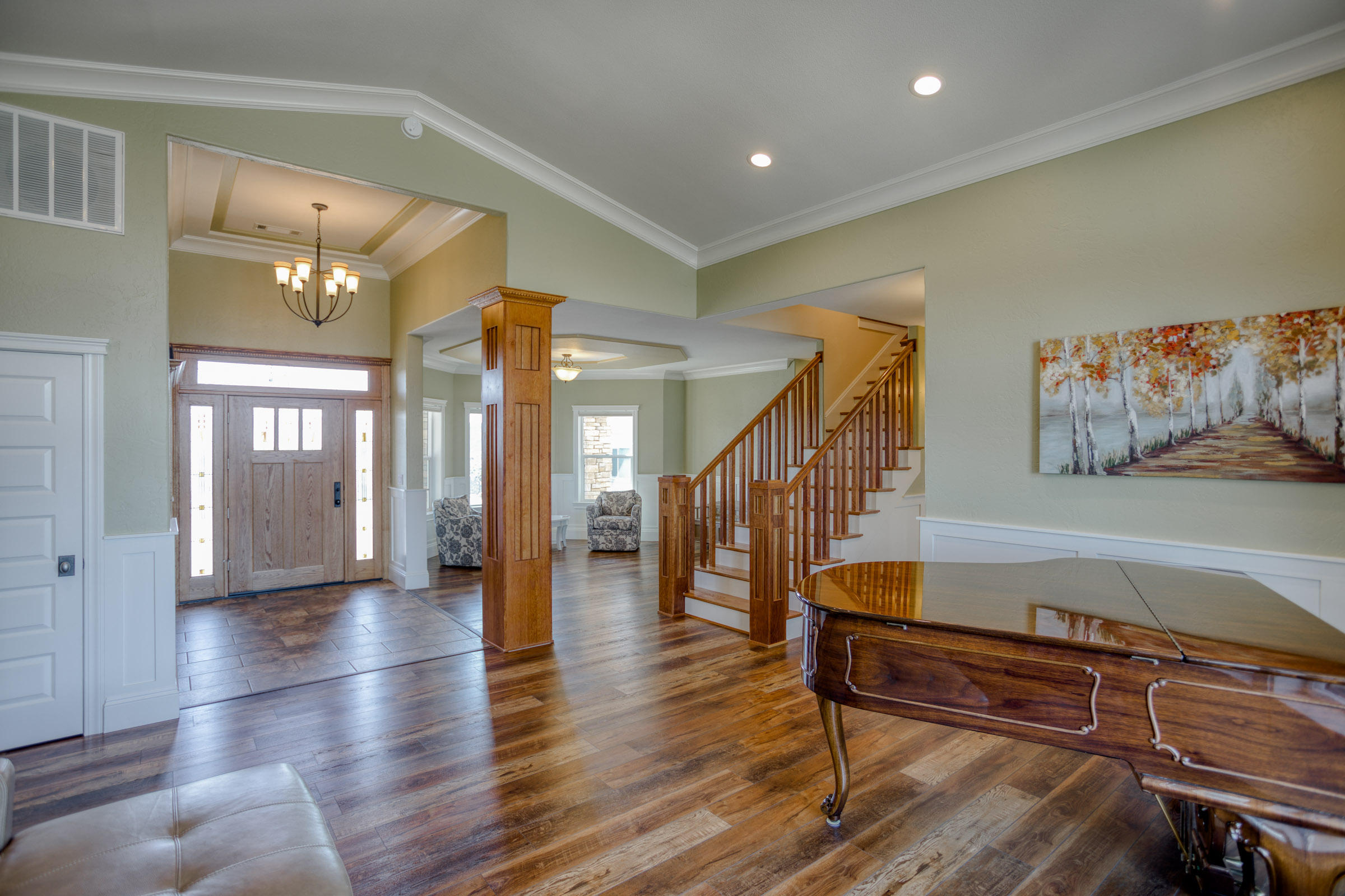 10235 Kangaroo Mine Road Redding, CA 96001 - Photo 15 of 56 View to stairs and reading lounge