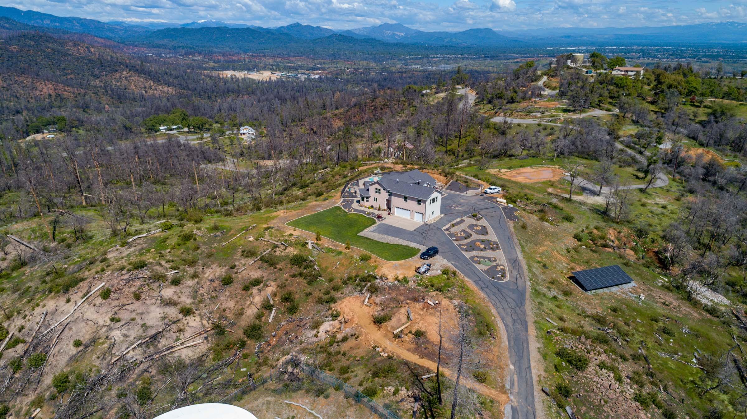 10235 Kangaroo Mine Road Redding, CA 96001 - Photo 2 of 56 Top of the hill views and privacy