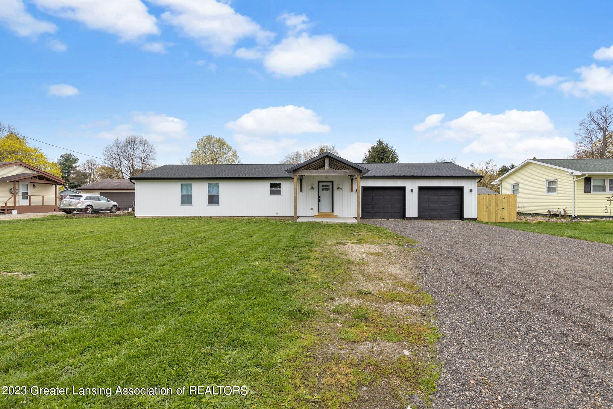 378 3rd Street Sunfield, MI 48890 - Photo 3 of 29 3-web-or-mls-378-3rd-st
