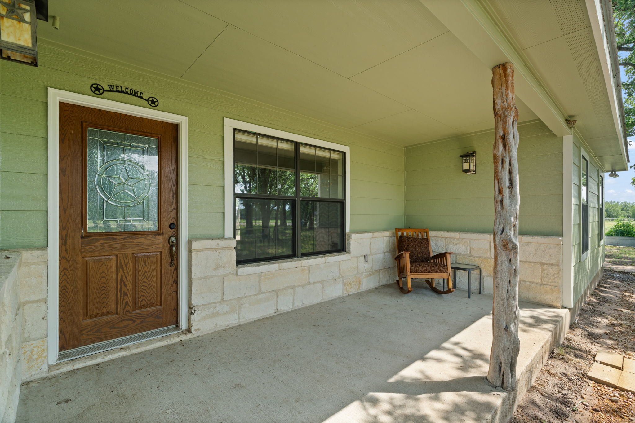 3434 Prairie-Lea Road Kingsbury, TX 78638 - Photo 6 of 38 a view of a house with a sitting area