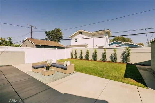 a front view of house with yard