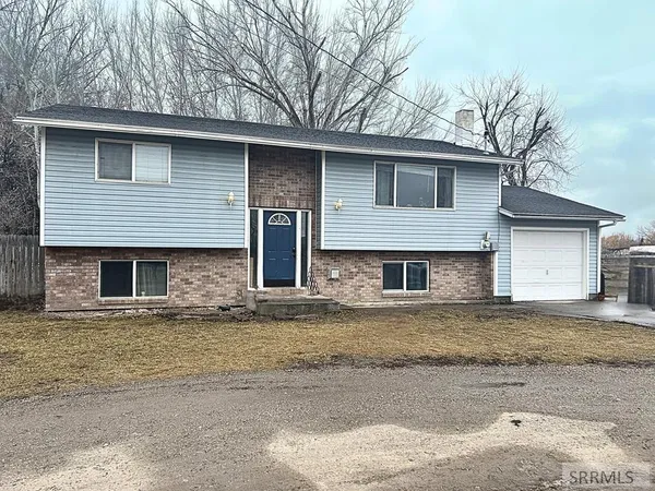 $384,000 | 25 South 675 West, Blackfoot, ID 83221