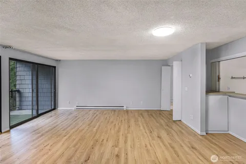 $415,000 | 6479 137th Avenue Northeast, Unit 366, Redmond, WA 98052
