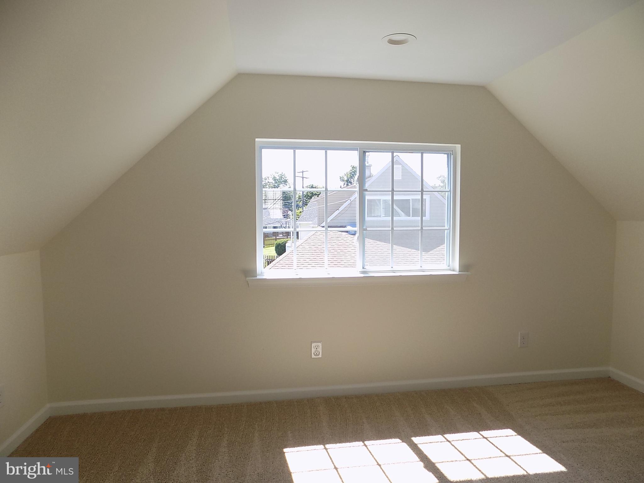 17 Tulip Tree Road Levittown, PA 19056 - Photo 9 of 15 Gallery Image 9