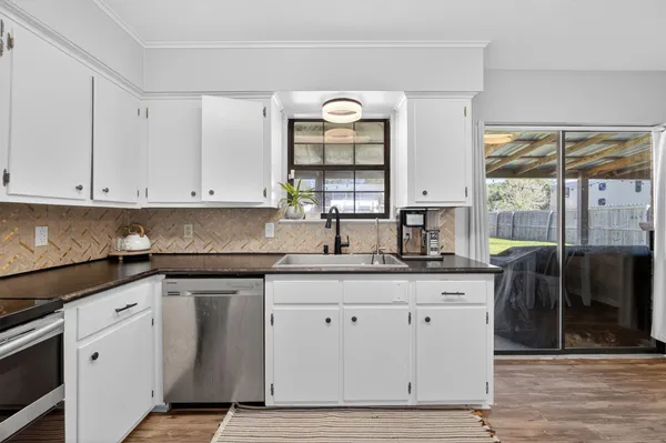 $218,400 | 355 County Road 761, Buna, TX 77612